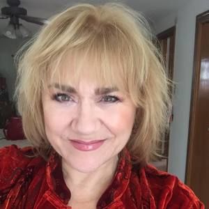 Meet your Posher, Cynthia